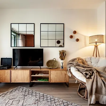 Kufra - 3 Bedrooms In Eixample Esquerra Apartment Barcelona